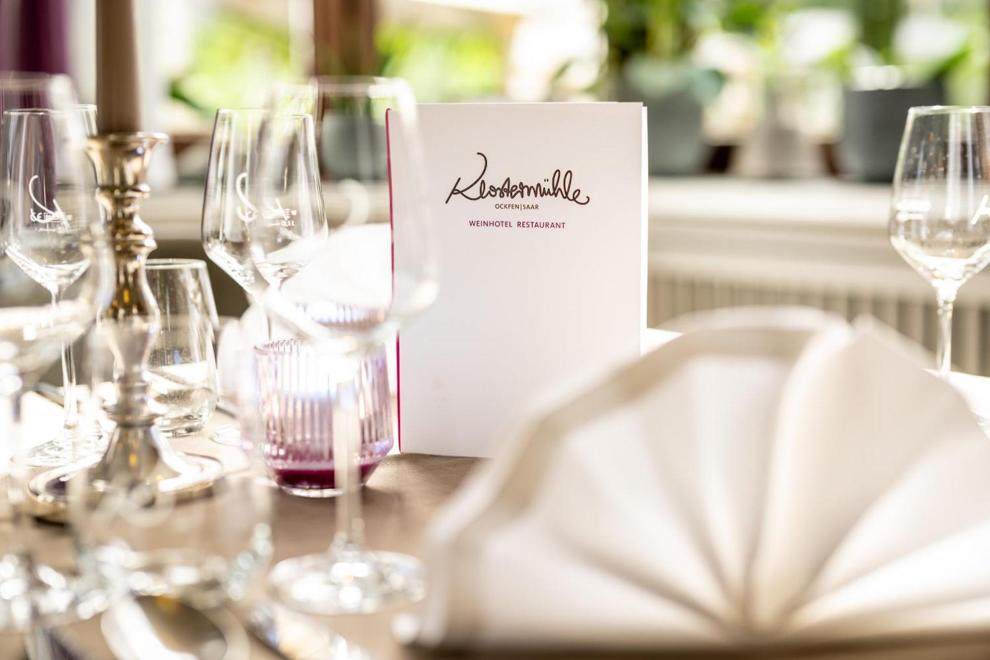 Weinhotel Restaurant Klostermuehle Ockfen Buitenkant foto